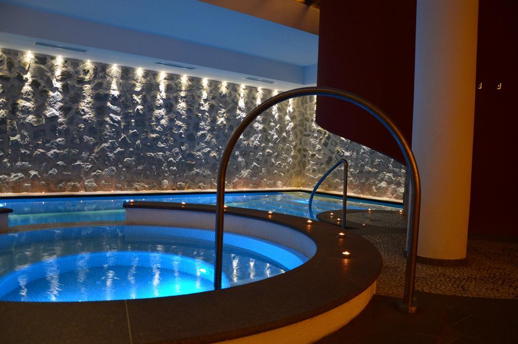 Hotel Garni Carpe Diem Vigo di Fassa Bagian luar foto