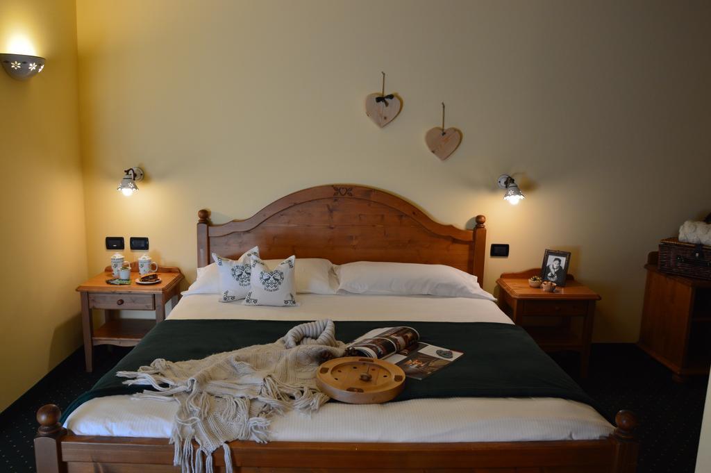 Hotel Garni Carpe Diem Vigo di Fassa Ruang foto