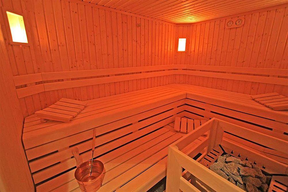 Hotel Garni Carpe Diem Vigo di Fassa Bagian luar foto